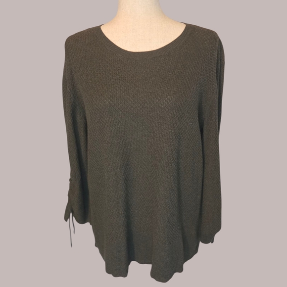 Simply Vera Vera Wang Lightweight Textured Knit Sweater - Dark Olive Green M/L - Picture 1 of 7